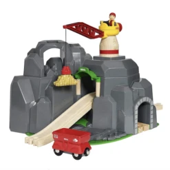 Brio STARTER LIFT AND LOAD SET -Toy Discount Store brio crane and mountain tunnel