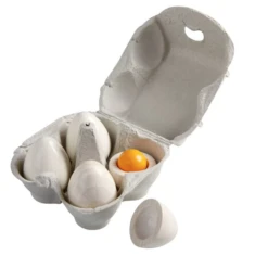 Haba WOODEN EGGS WITH REMOVABLE YOLK